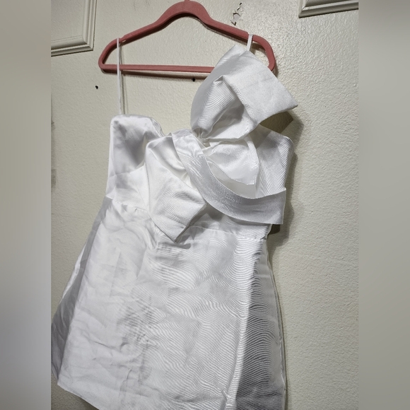 Lulus Utterly Pretty White Bow One-Shoulder Mini Dress with Pockets XL Wedding - Picture 7 of 9